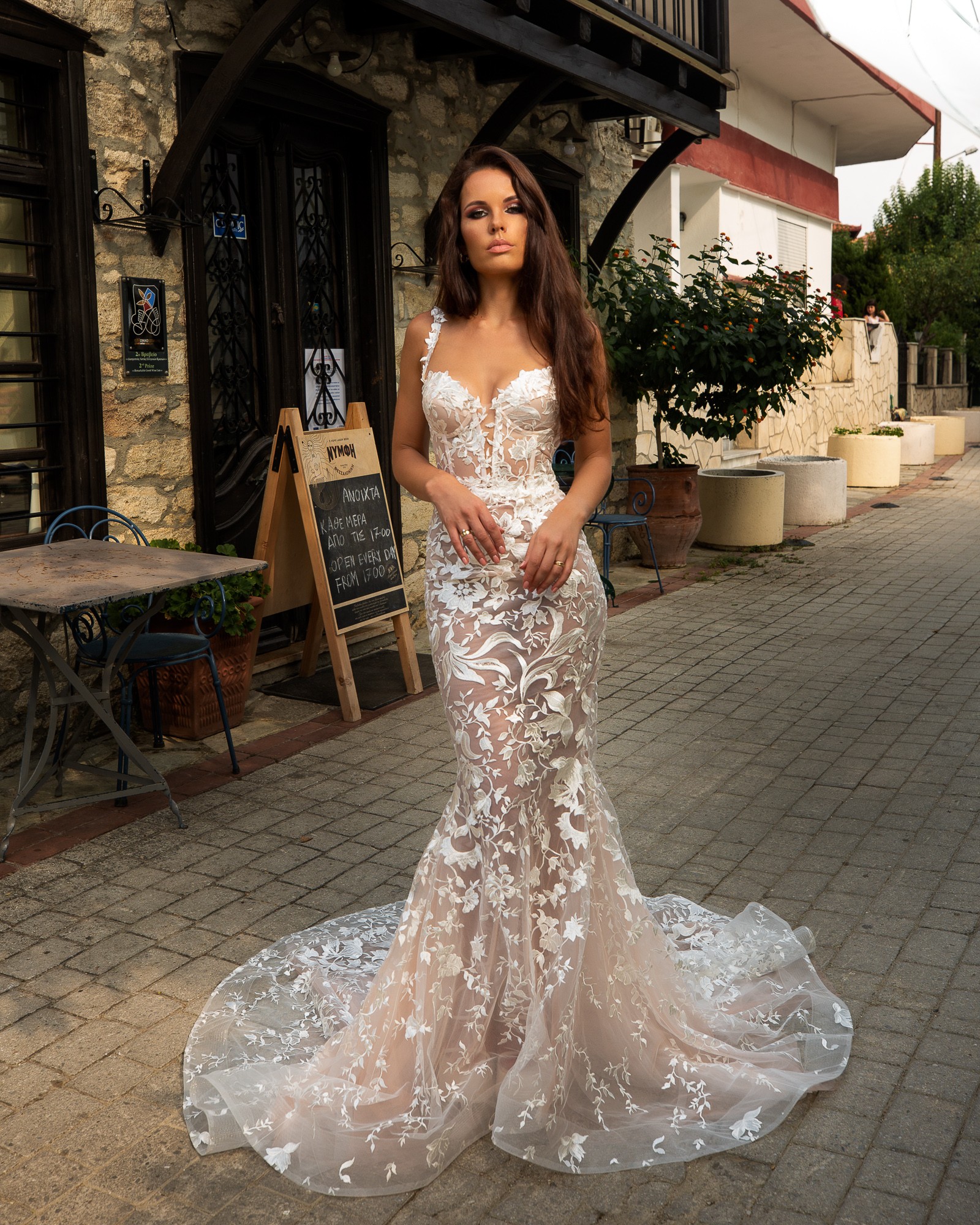 A-Agata kāzu kleitas !